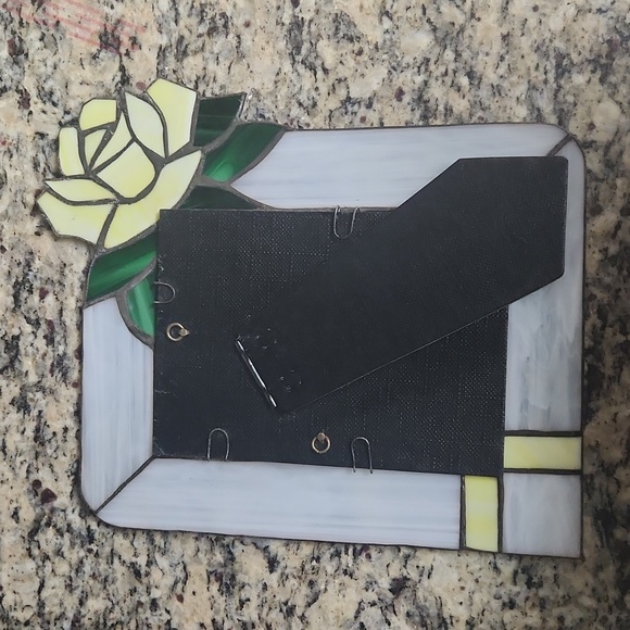 Handmade stained glass rose frame - Picture 2 of 2